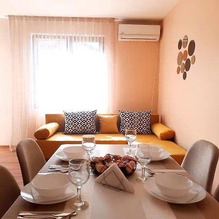 лидия Apartment *